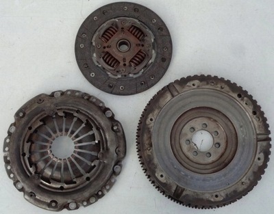 Dacia logan van 1.5 зчеплення притиск колесо маховик фото №1