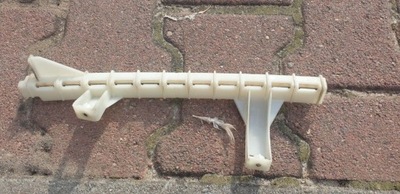 Audi q3 направляющая стекло 8u0839068 фото №1