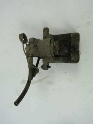 Audi a4 b5 супорт задня правий 1,6 фото №1