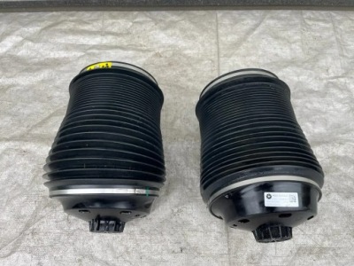 Jeep grand cherokee wk2 пневмоподушка задний левый фото №1