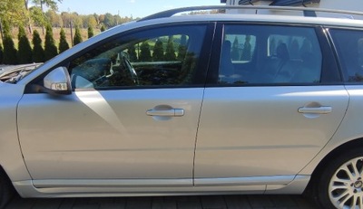 Двері лівий задня volvo v70 iii колір 426-26 фото №1