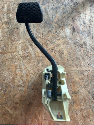 Педаль тормоза bmw 7 f01 6775368 фото №1