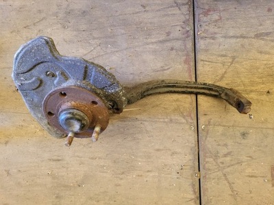 Поворотный кулак ступица левый перед dodge charger 05-10 фото №1