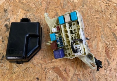 Коробка предохранителей toyota yaris i 1.5 b фото №1