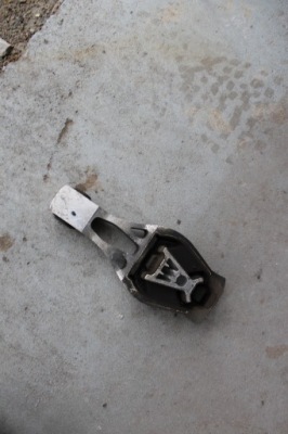 Citroen c4 ii grand picasso 1.6 thp кронштейн коробки фото №1