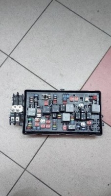 Коробка предохранителей 13343479 opel insignia a фото №1
