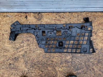 Кронштейн обивка tesla x 1048065-00 фото №1