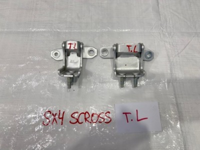 Suzuki sx4 s cross петли дверь левых задних фото №1