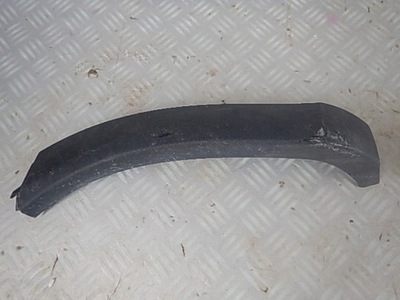 Volvo s60 v60 cross ліва молдинг бампер задня фото №1
