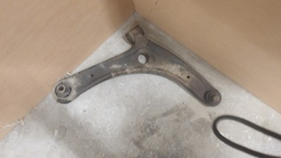 Важіль правий передній jeep patriot фото №1