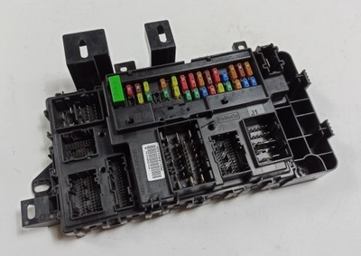 Bcm модуль бортовий комп'ютер запобіжники ford mustang 2015- фото №1