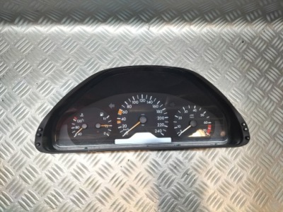 Счетчик приборы mercedes w210 2105404148 xyz фото №1
