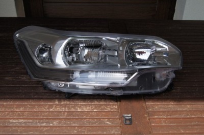 Лампа citroen c5 права europa 2008-2010 фото №1