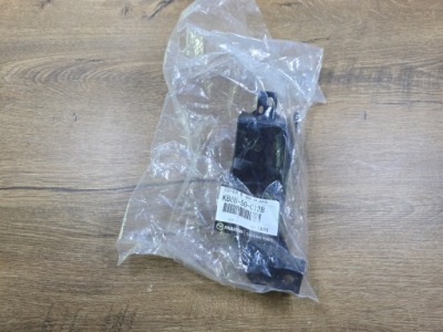 Mazda cx-5 2017- направляющая бампера перед правый kb8b-50-c12b фото №1