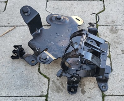 Renault master iv 20 rok кронштейн насоса wody 212001466r фото №1