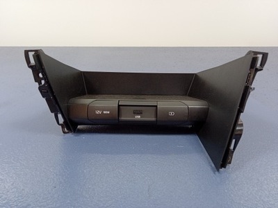 Kia ceed iii разъём usb 12v полка 84681-j7000 фото №1