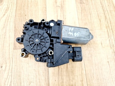 Моторчик стекло audi оригинальный номер 113846101 фото №1