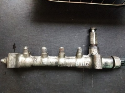 Opel zafira b 1.7 cdti- молдинг упорскування фото №1