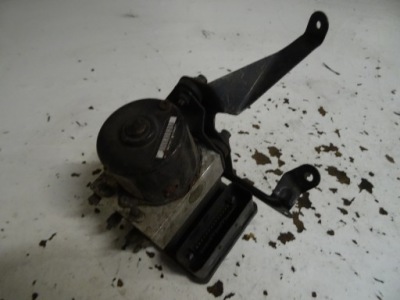 Насос abs honda cr-v ii 57110-59a-e010-m1 фото №1