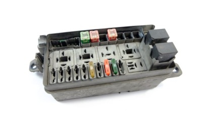 Mini cooper r57 1.6d коробка запобіжників 9240945 фото №1