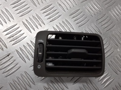 Решітка права обдув volvo s80 130082002 фото №1