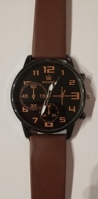 Czarny męski zegarek na brązowym pasku