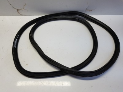 Bmw i3 прокладка кришки багажника фото №1