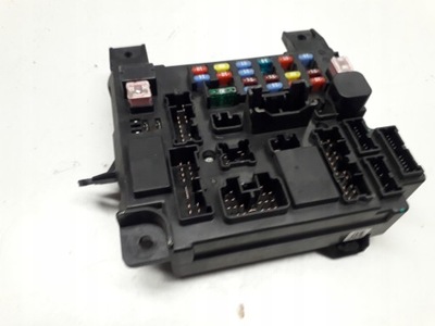 Citroen c4 aircross коробка корпус запобіжників фото №1