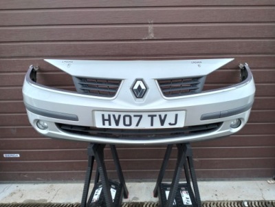 Бампер перед передний renault laguna ii цвет ted69 2005-2007 kombi фото №1