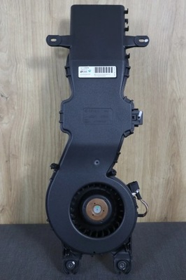 Mercedes slk r171 двигатель воздуховод вентиляция вентилятор сиденье 1718300008 фото №1