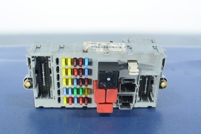 Croma ii 1.9jtd коробка запобіжників 51786924 фото №1