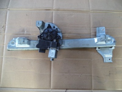 Peugeot 2008 підйомник скло правий перед 16r фото №1