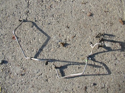 Logan ii mcv 1.2 трубка шланг кондиционера 924409817r фото №1