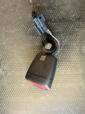 Mercedes-benz eqe v295 2023 пряжка заднего поперечина безопасности a2958601700 фото №1