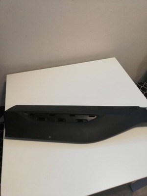 Toyota yaris cross молдинг двері правий задня фото №1