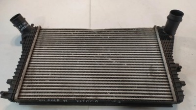 Радиатор интеркулер vw passat b6 skoda octavia golf v фото №1