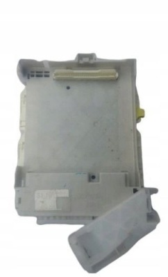 Коробка bsi модуль toyota prius 82730-47420 фото №1