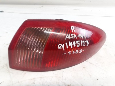 Alfa romeo 147 лампа задняя правая w крыло фото №1