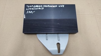 Jeep grand cherokee wk2 15r- підсилювач аудіо. фото №1