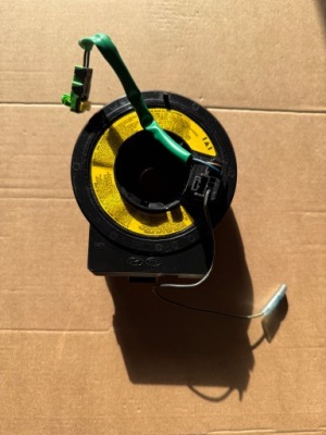 Hyundai getz лента шлейф подушка безопасности фото №1