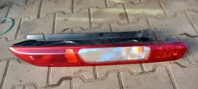 FARO DERECHA PARTE TRASERA FORD FOCUS 06R HB 4M51-13404-A  