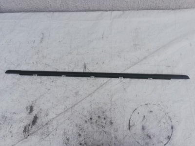 Молдинг ущільнювач лівий задня kia ceed ii 12-16 kom фото №1