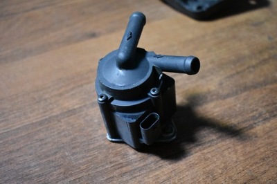 Idealna помпа wody bmw 1 фото №1