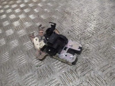 Audi a8 d4 4h замок крышки задняя 4h0827505a фото №1