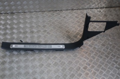 Молдинг підсвічена mercedes w463/4 a4636801406 фото №1