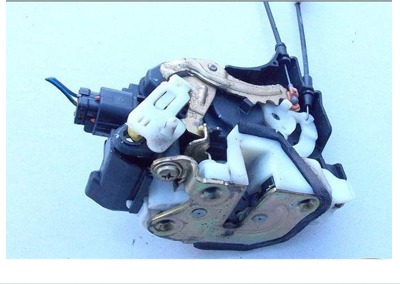 Mitsubishi grandis 2006r - замок дверь правый задняя фото №1