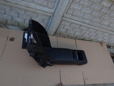 Підлокітник бардачок задня audi a8 d4 4h0885075c фото №1