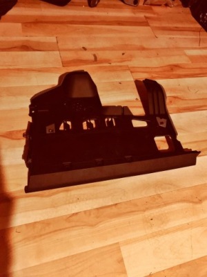 Защита нижняя консоли панели alfa romeo giulia 156108890 фото №1