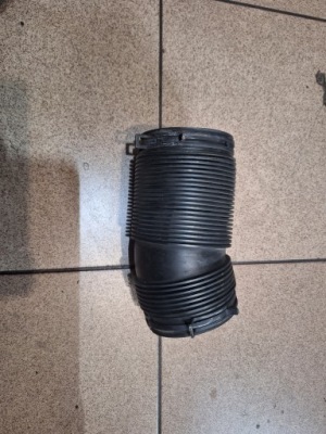 Повітрозабірник труба витратомір audi a4 b6 a6 c5 3.0 фото №1