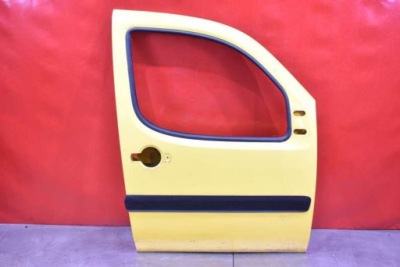 Дверь правое перед передние жёлтые fiat doblo lift 05-17 фото №1